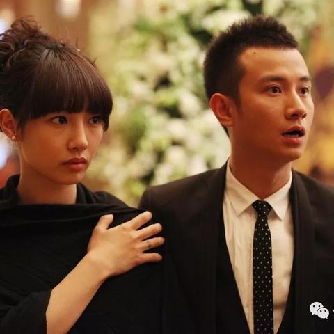 (王小贱给黄小仙剪头发)王小贱仙变3游戏攻略：详细解析如何快速升级与提升战力
